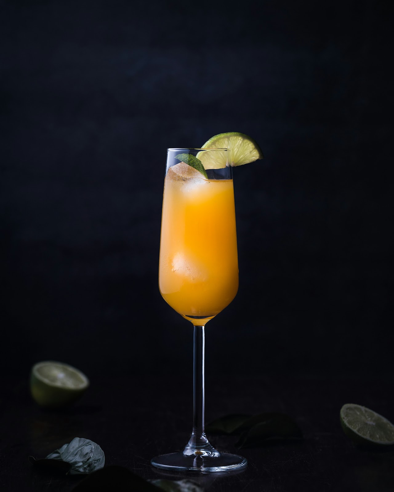How to make 🌸 Saffron Infused Sparkling Yuzu Elixir.  A luxurious Welcome drink